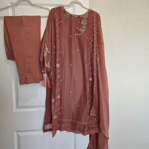 Agha Noor Pink Chiffon 3-Piece Embroidered Suit Size Large 46” Bust